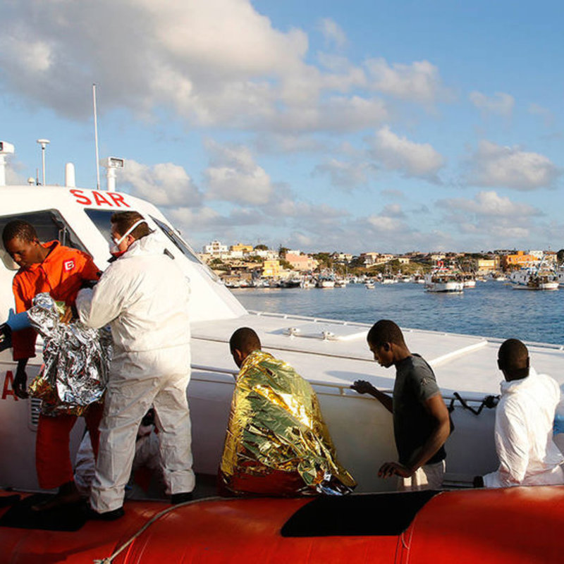 300 Migrants Feared Drowned In New Mediterranean Boat Tragedy | Daily Sabah