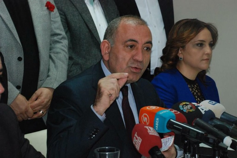 Turkey's main opposition CHP threatens to seize newspapers | Daily Sabah