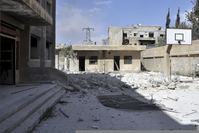 A view of the damage at a school, after what activists said were eight barrel bombs thrown by forces loyal to Syria's President Bashar Al-Assad, in Yarmouk camp April 14, 2015 (Reuters Photo)