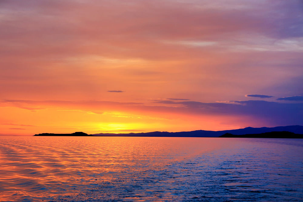 A scene from sunset over Van Lake