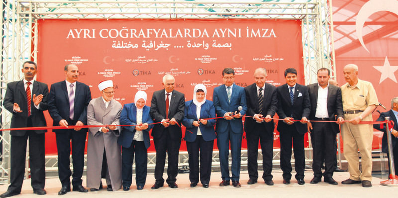 The opening ceromony of the Turkish School in Al-Khalil city, which was constructed by Tu0130KA, was held last week.