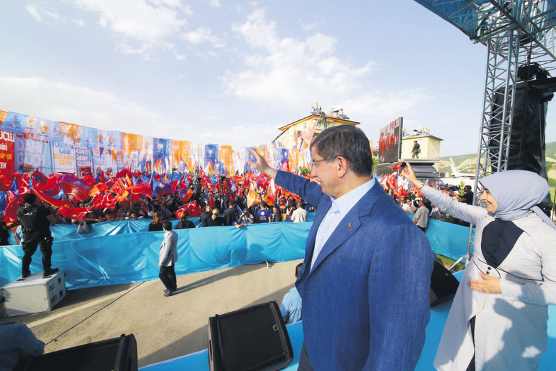Prime Minister Davutou011flu addresses supporters at a rally in Tunceli province.
