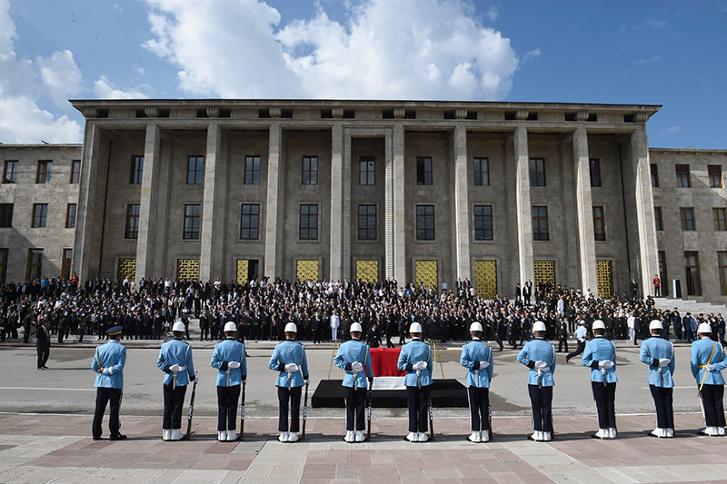 Demirel's body was taken to the Grand National Assembly of Turkey for a parliamentary ceremony (AA Photo)