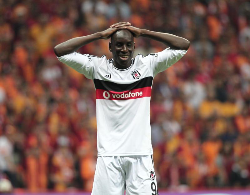 Demba Ba gives farewell signal Daily Sabah