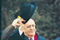Su00fcleyman Demirel, ninth president of Turkey who passed away last week, was identified with his fedora.