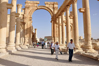 Tourists walk in the historical city of Palmyra, September 30, 2010. ISIS militants in Syria have entered the ancient ruins of Palmyra after taking complete control of the central city (Reuters Photo)