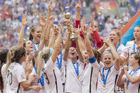 USA's team players celebrate their victory with the World Cup trophy at the end of the FIFA Women's World Cup 2015 final match between USA and Japan, in Vancouver, Canada, 05 July 2015. (EPA Photo)