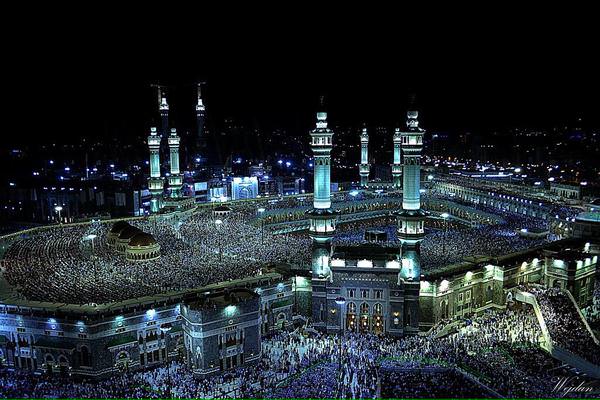 2 million Muslims perform prayers around Kaaba Mecca on 27th