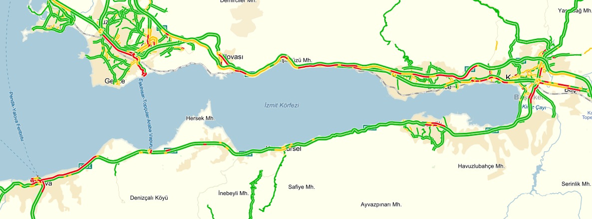 The traffic density image taken from Yandex Maps during 6:00 p.m. on July 15 shows that TEM motorway connecting Istanbul to Anatolia is already clogged up to the city of Izmit, a major junction in the east, whereas roads around Eskihisar and Yalova ferry quays are also clogged. In the west, traffic is also dense in the city of Çanakkale and towns of Gelibolu and Eceabat, ferry terminal points linking Thrace with Aegean region. 