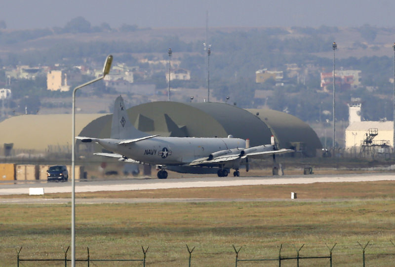 A U.S. navy plane maneuvers on the runway of the u0130ncirlik Air Base in southeastern Turkish province of Adana on July 28, 2015.