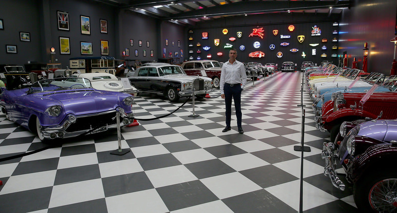 The museum's oldest car is from 1886 and visitors can see a special collection of automobile-themed scarves, advertisement posters from the 1950s and fuel pumps produced between 1900 and the 1960s.