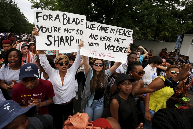Students protest over planned increases in tuition fees in Stellenbosch, October 23, 2015. (REUTERS Photo)