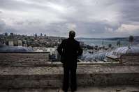 People in Turkey are waiting for the Nov. 1 elections in a climate of tension fuelled by the suicide bombings in Ankara.