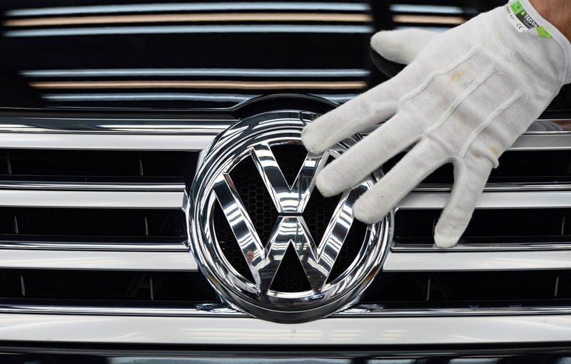 German auto giant VW said on October 28, 2015 that the global pollution-cheating scam it is currently embroiled in pushed it deeply into the red in the 3rd quarter and would hurt earnings for the whole of 2015. (AFP Photo)
