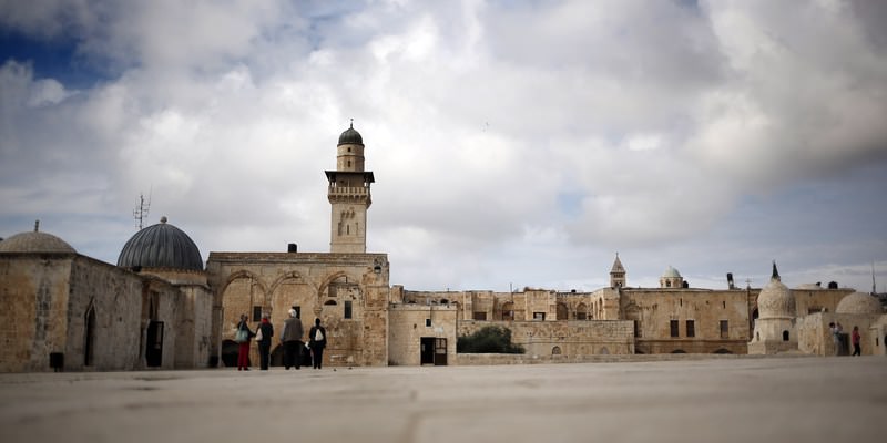 Picture shows the Al-Aqsa mosque compound in Jerusalem on October 28, 2015. (AFP Photo)