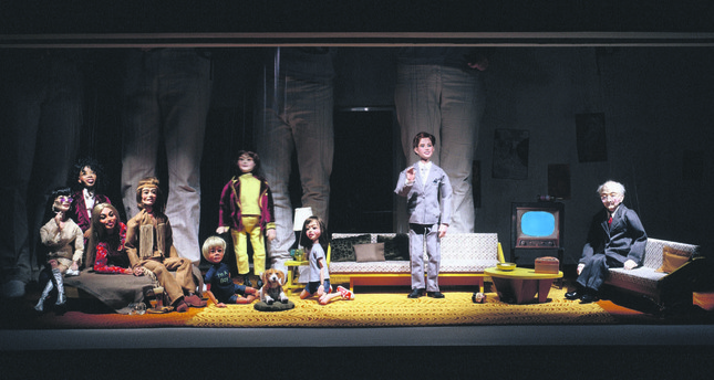 Major new show focuses on pop music and video art