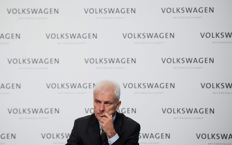 Volkswagen AG CEO Matthias Mueller attends a press conference of the company in Wolfsburg, Germany, 10 December 2015. (EPA Photo)
