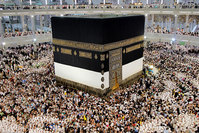 Muslim pilgrims circumvent around the Kaaba at the Masjid al-Haram Mosque, Islam's holiest site in Mecca, Saudi Arabia, 20 September 2015 (EPA Photo)