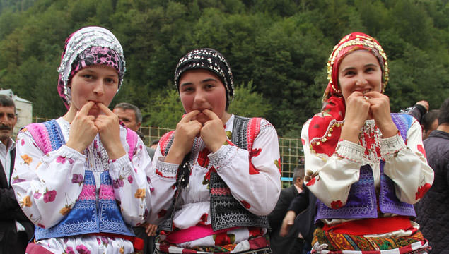 Northern village of Kuşköy still communicates with amazing Turkish whistling language | Daily Sabah