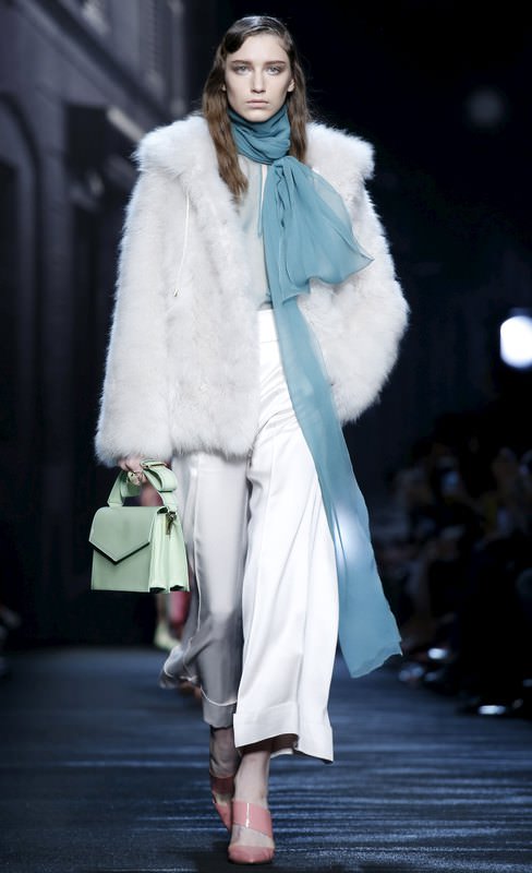 Italian brands unveil furs, craftsmanship at Milan Fashion Week | Daily ...