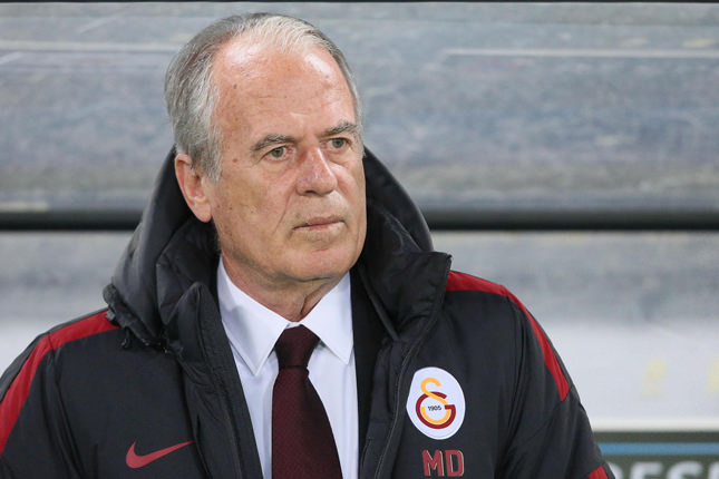 Mustafa Denzili resigns as Galatasaray coach, the Istanbul side’s woes