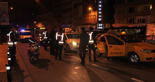 Istanbul police launch operation to ensure public order - Daily Sabah