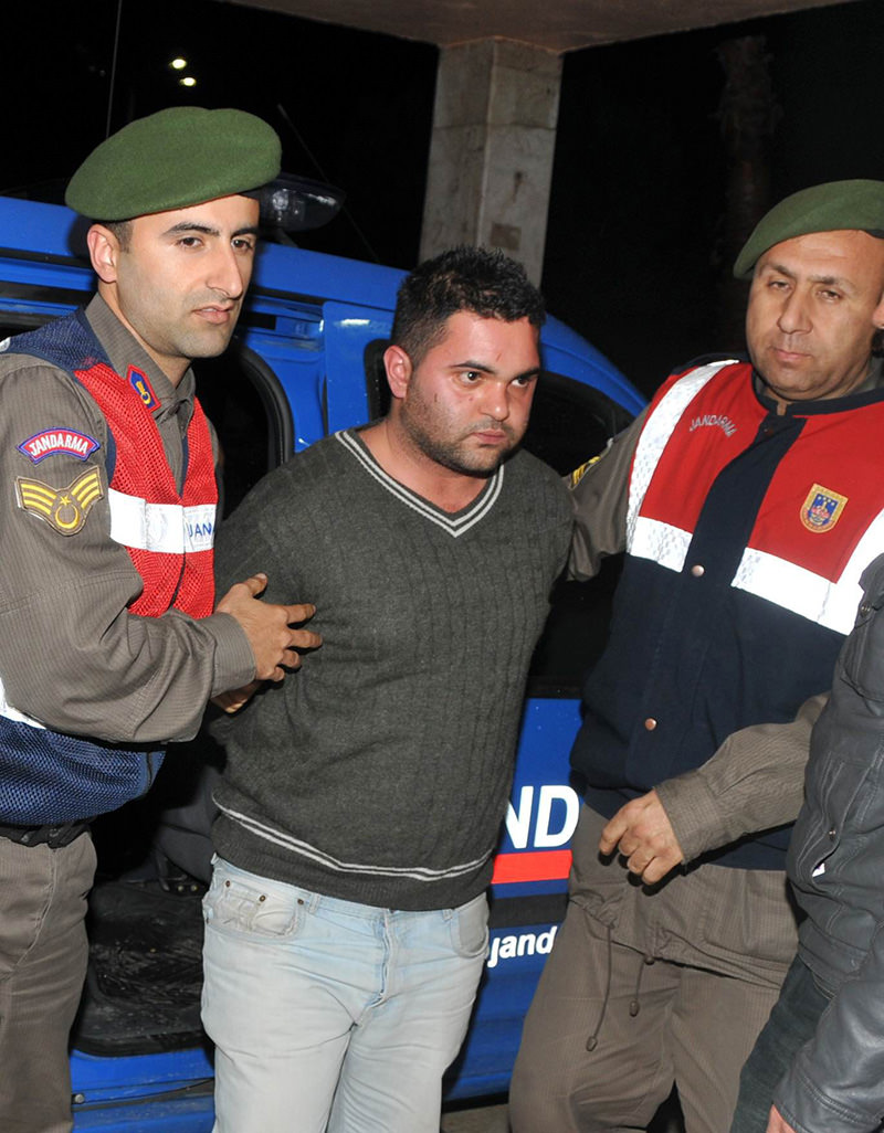 Suphi Altındöken following his capture. (IHA Photo)