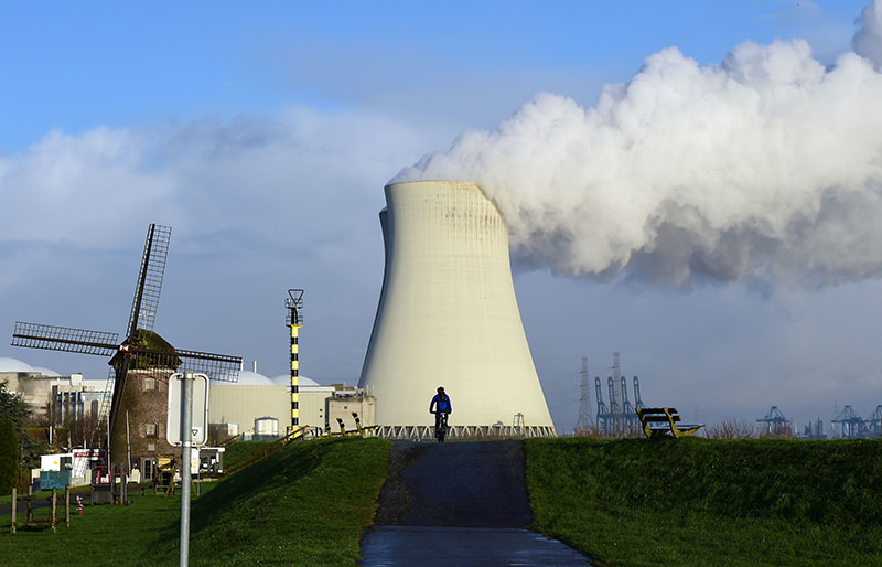 This file photo taken on January 12, 2016 shows the cooling towers of Belgium's Doel nuclear plant. (AFP Photo)