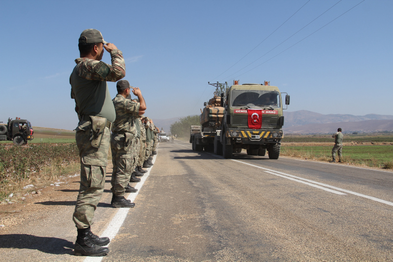 2-turkish-soldiers-killed-in-clashes-with-ypg-in-syria-1570806216517.jpg