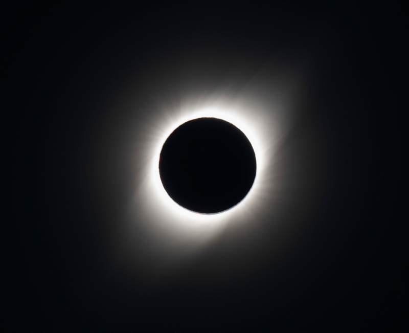 Rare total solar eclipse mesmerizes skywatchers in South America ...