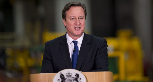 رئيس الوزراء البريطاني يهنئ داود أوغلو بفوز حزبه في الانتخابات البرلمانية