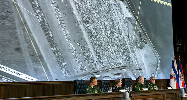 مسؤولون بالجيش الروسي في مؤتمر صحفي بموسكو آسوشيتد برس