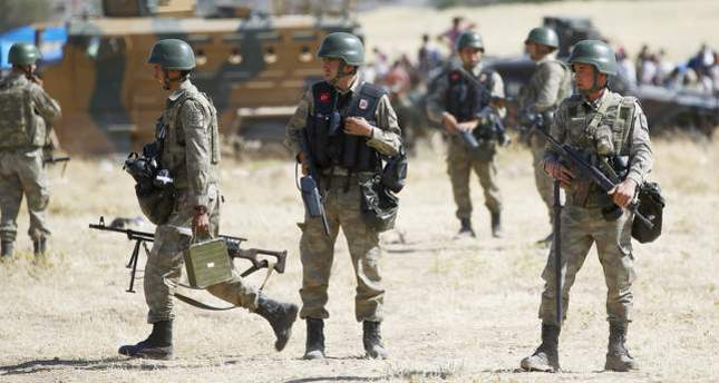 تركيا تطلع العبادي على تفاصيل نشاطها قرب الموصل وتوقف ارسال المزيد من الجنود