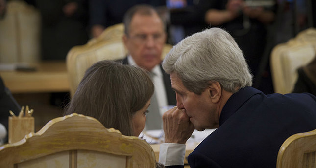كيري في روسيا للقاء بوتين وبحث امكانية توحيد الموقف من الأزمة السورية