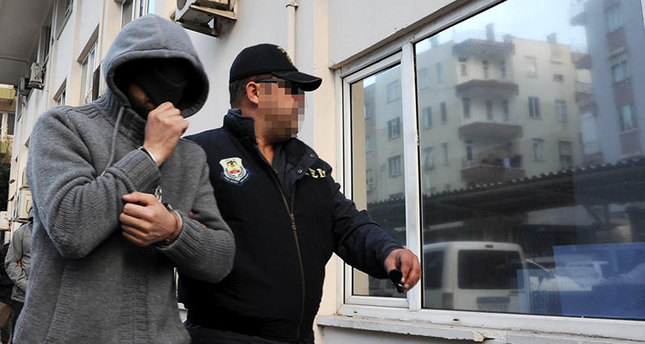 الأمن التركي يلقي القبض على ثلاثة مواطنين روس بشبهة التعاون مع داعش
