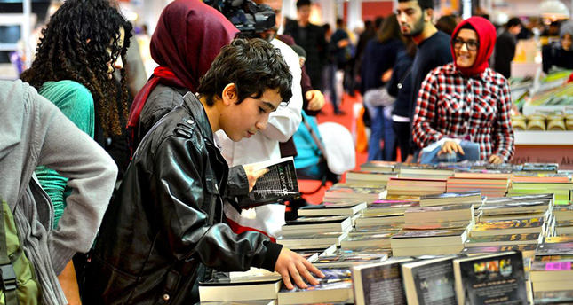 بمشاركة 50 ألف كتاب.. افتتاح معرض الكتاب العربي في السلطان أحمد في إسطنبول