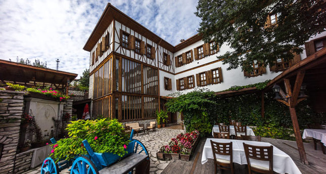 افتتاح المنازل التاريخية أمام السياح في بارتين شمال تركيا