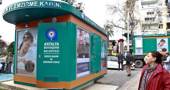 Kabinen für Stillende werden Türkeiweit eröffnet