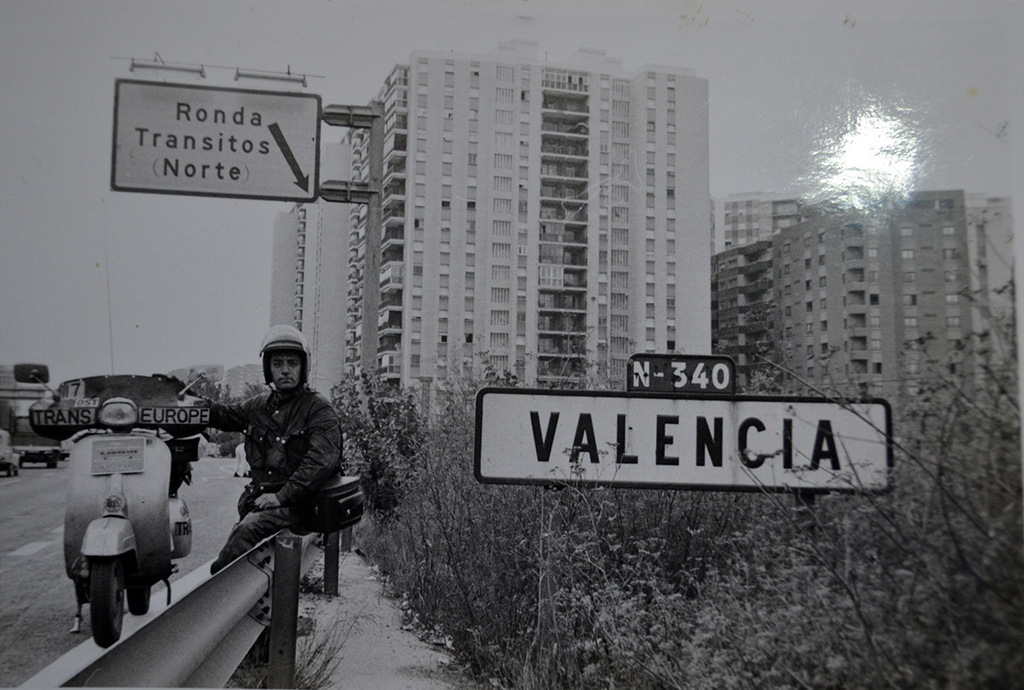 In his 80s, Turkish man recalls inspiring adventure around the world on his old friend Vespa