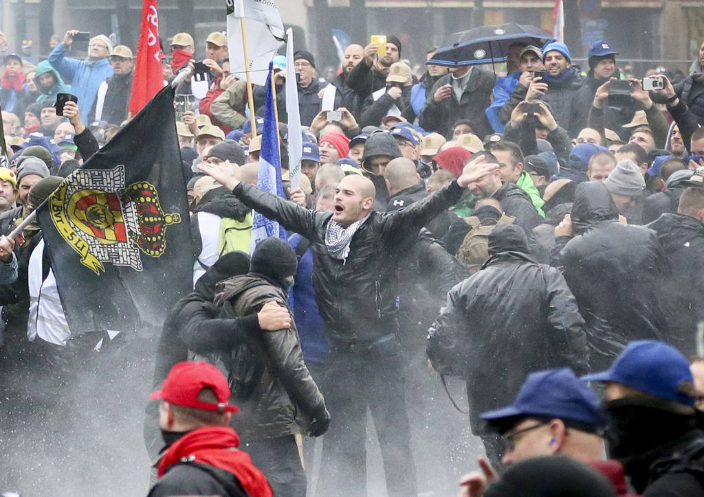 Nov. 15, 2016. (EPA Photo)