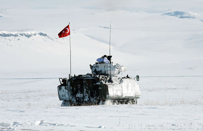 Turkish military conducts Winter 2017 exercises