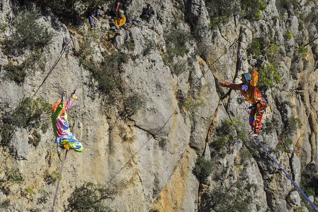 Walk a line in the sky: Turkish Highline Carnival 2017