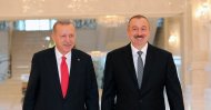 President Recep Tayyip Erdoğan (L) meets Azerbaijan's President İlham Aliyev in Baku, Oct. 14, 2019. (AA Photo)