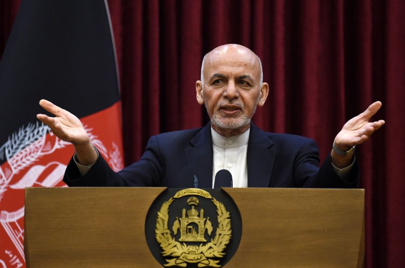 Afghan President Ashraf Ghani gestures as he speaks during a press conference at the presidential palace, Kabul, March 1, 2020. (AFP Photo)