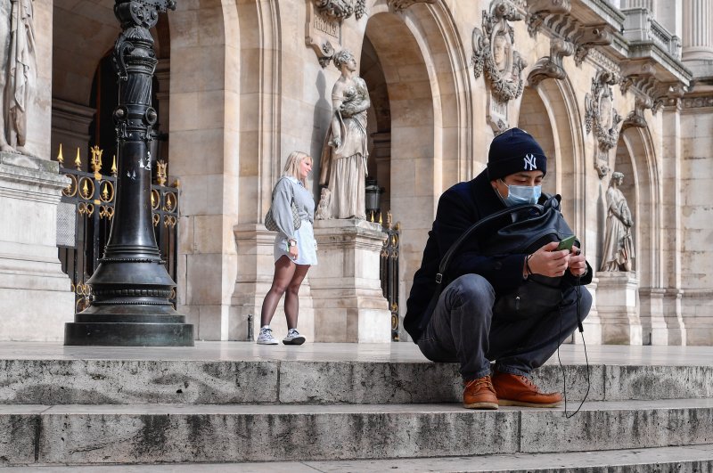 A man is seen wearing a mask in Paris as COVID-19 outbreak fears grow throughout France, March 3, 2020. (AA Photo)