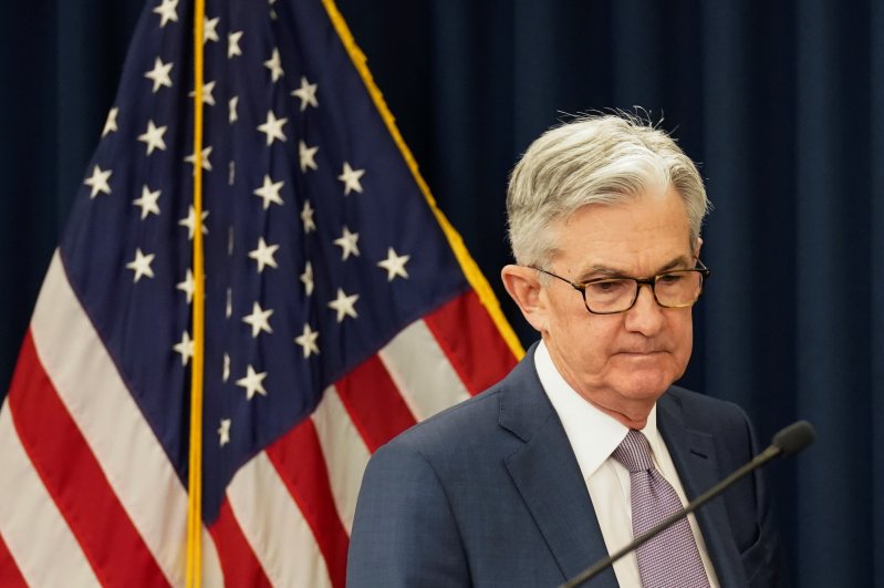 U.S. Federal Reserve Chairman Jerome Powell arrives to speak to reporters after the Federal Reserve cut interest rates in an emergency move designed to shield the world's largest economy from the impact of the coronavirus, Washington, March 3, 2020. (Reuters Photo)