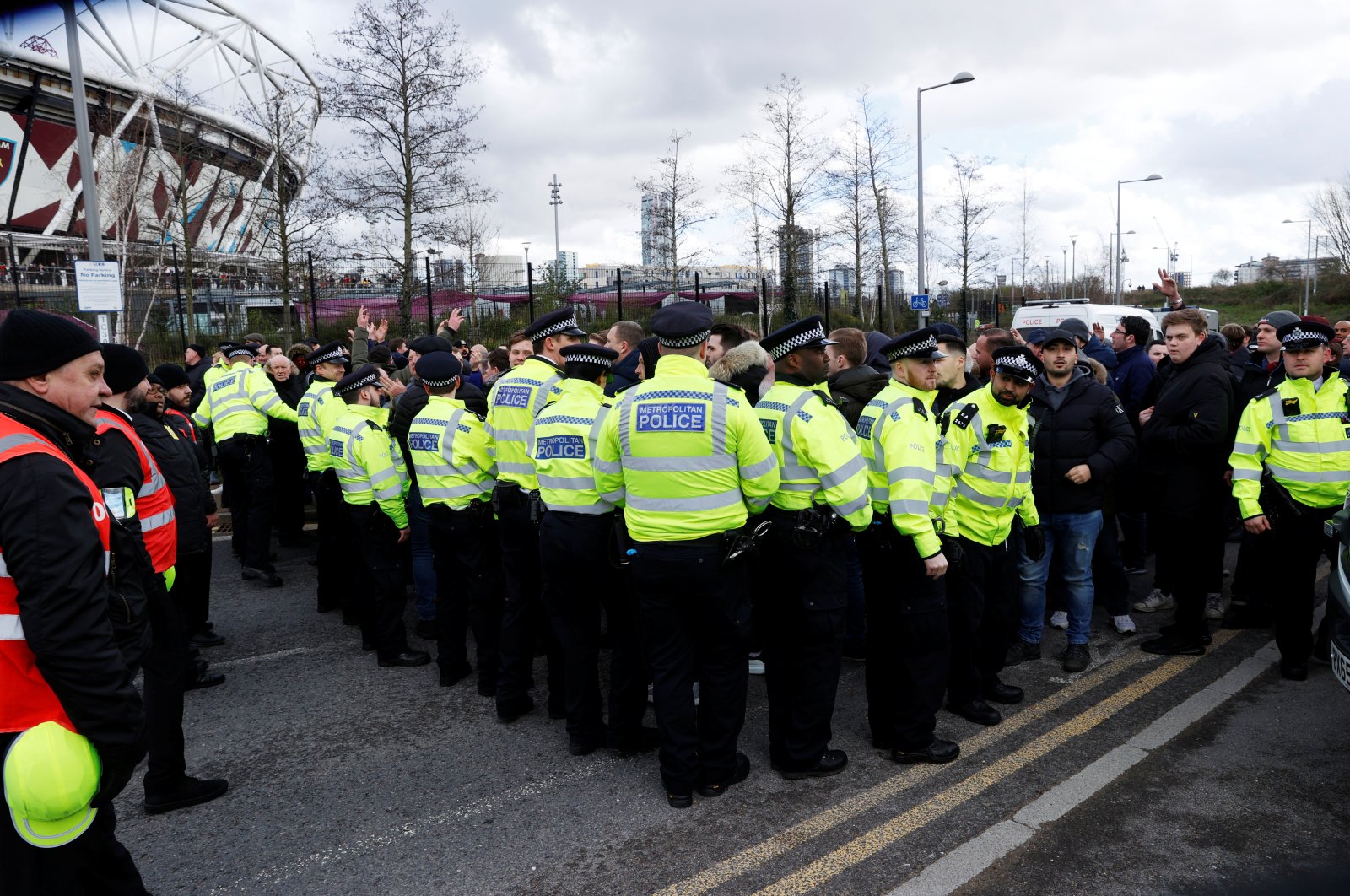 A general view of police officers outside the stadium, London, Feb. 29, 2020. (REUTERS Photo)