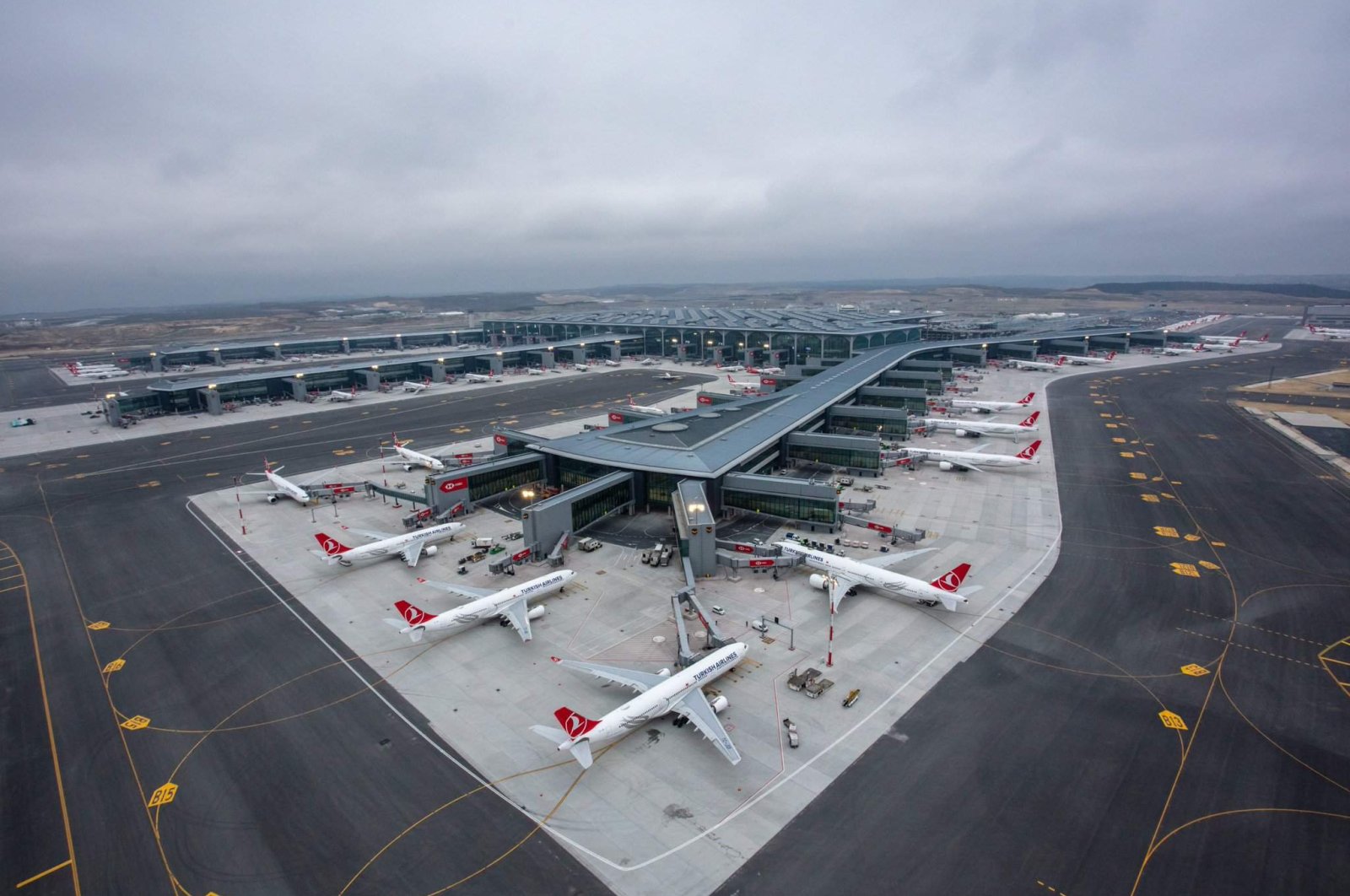 Turkish Airline planes seen at the Istanbul Airport. (DHA Photo)