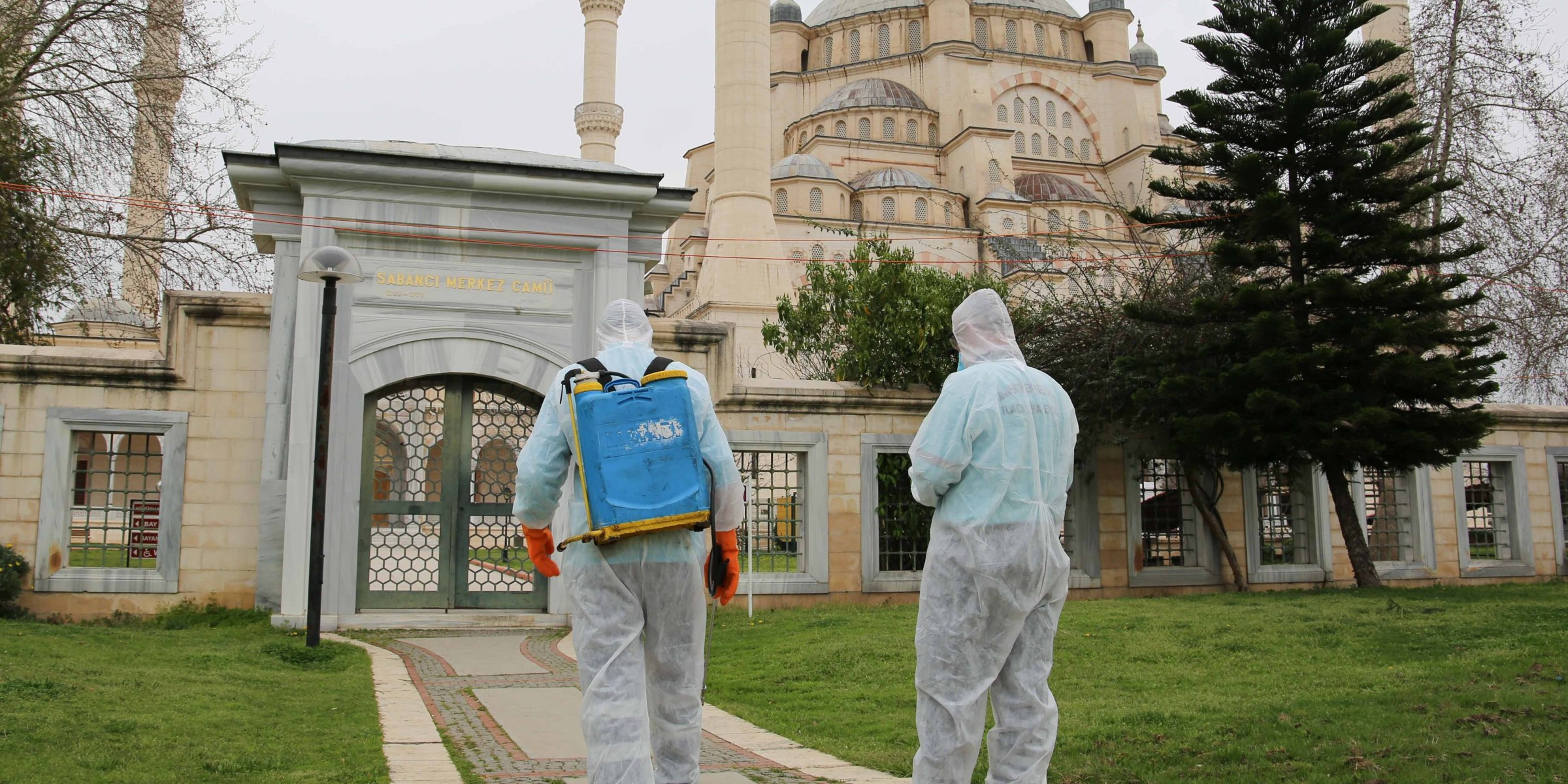 Turkey's Diyanet bans prayer gatherings, Friday prayers at mosques due to coronavirus