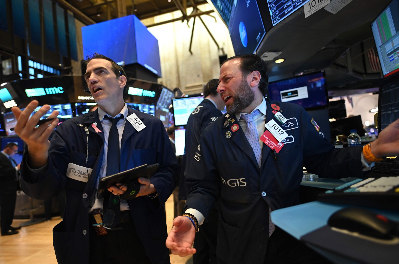 Traders work during the opening bell at the New York Stock Exchange, New York City, U.S., Monday, March 16, 2020. (AFP Photo)